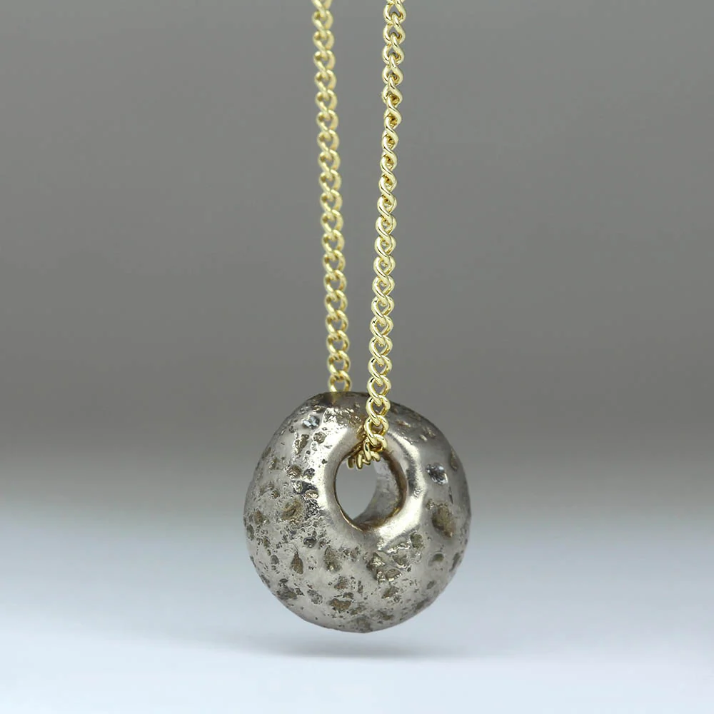 Sandcast 18ct Gold Drop Pendant - Image 8